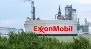 ExxonMobil’s Q2 Profit Rises, Chevron’s Profit Falls